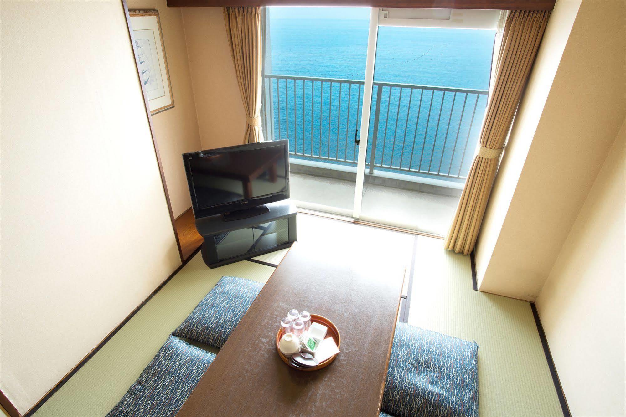 Hotel Resorpia Atami Exterior foto